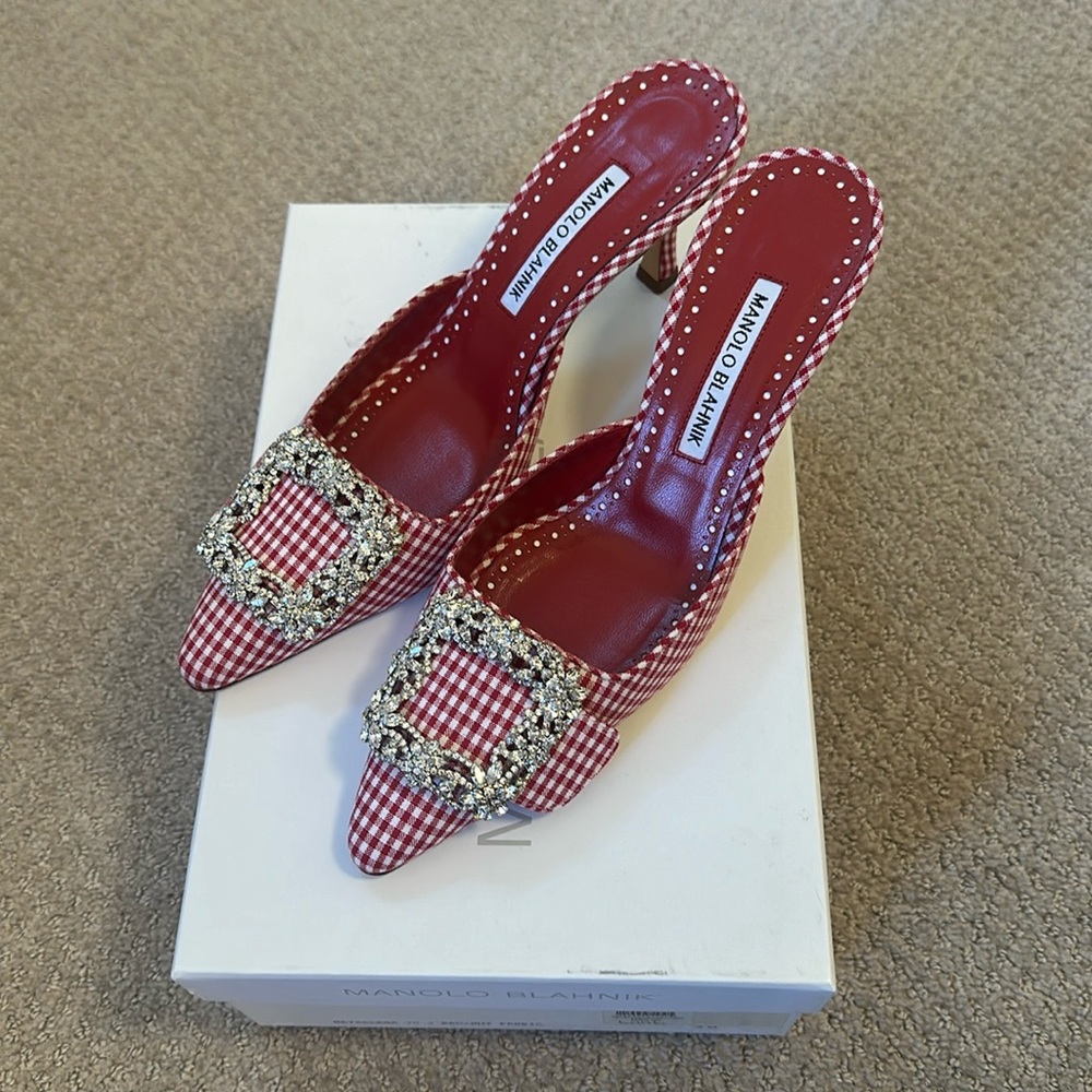 Manolo Blahnik gingham maysaleba jeweled bck